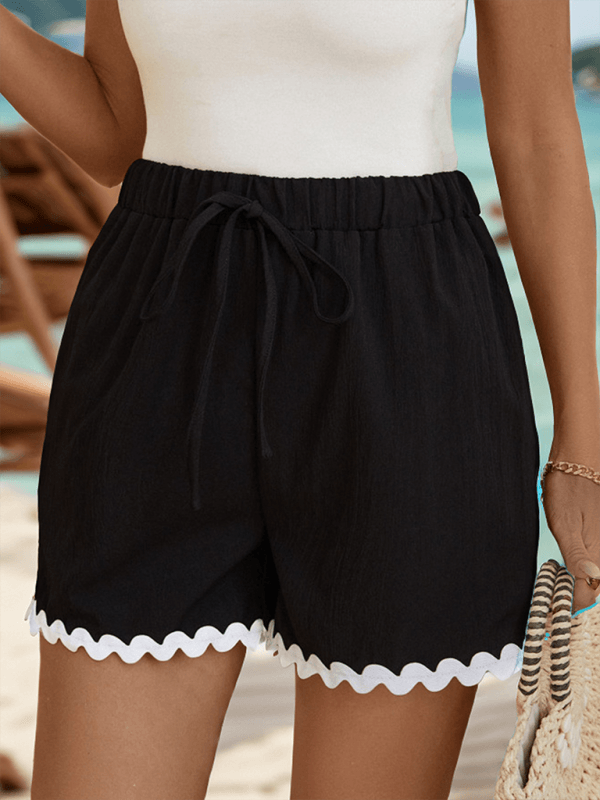 Contrast Lace Elastic Women's Shorts - SALA