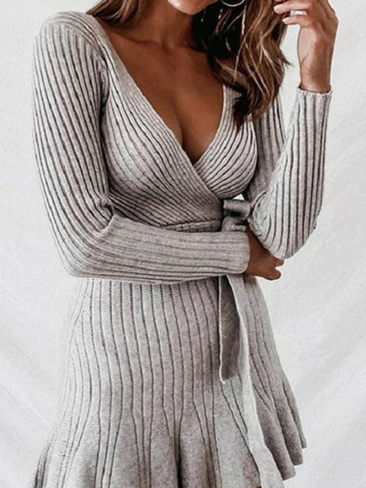 Women's Long Sleeved Sweater With V-Neck Design - SALA