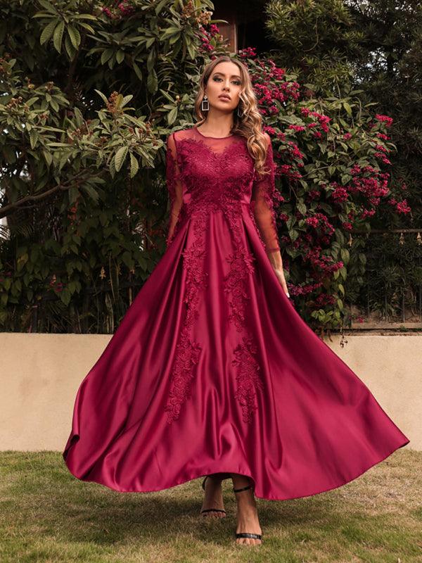 Woman's Lace Trailing Banquet Dress - SALA